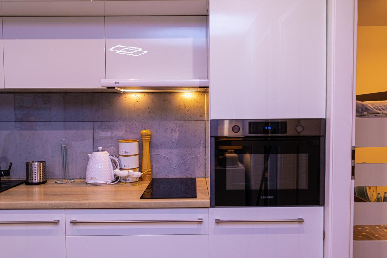 Apartament Srodmiescie Appartamento Gdynia Esterno foto